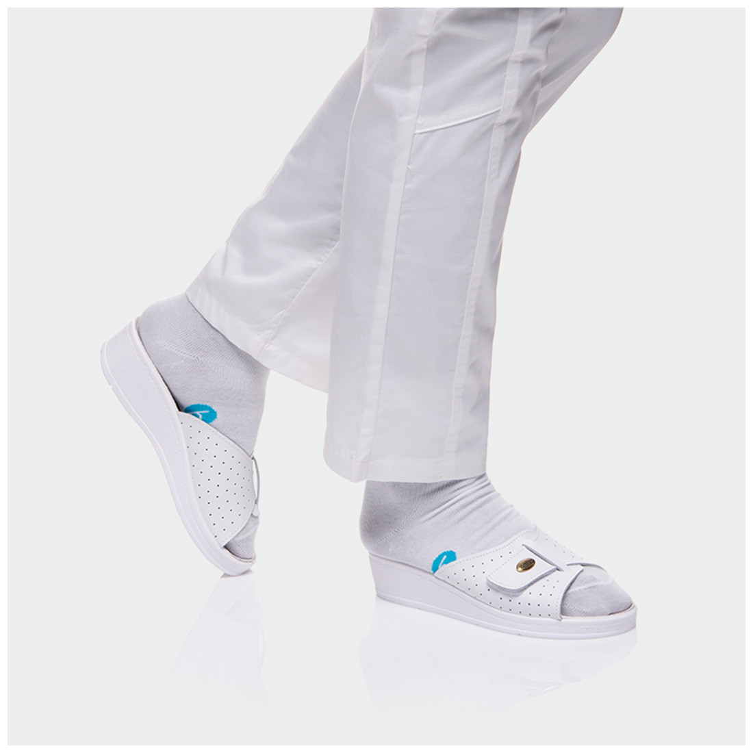Papuci medicali  de dama OPEN - Incaltaminte de protectie | Bocanci, Pantofi, Sandale, Cizme Papuci medicali  de dama OPEN - Incaltaminte de protectie | Bocanci, Pantofi, Sandale, Cizme