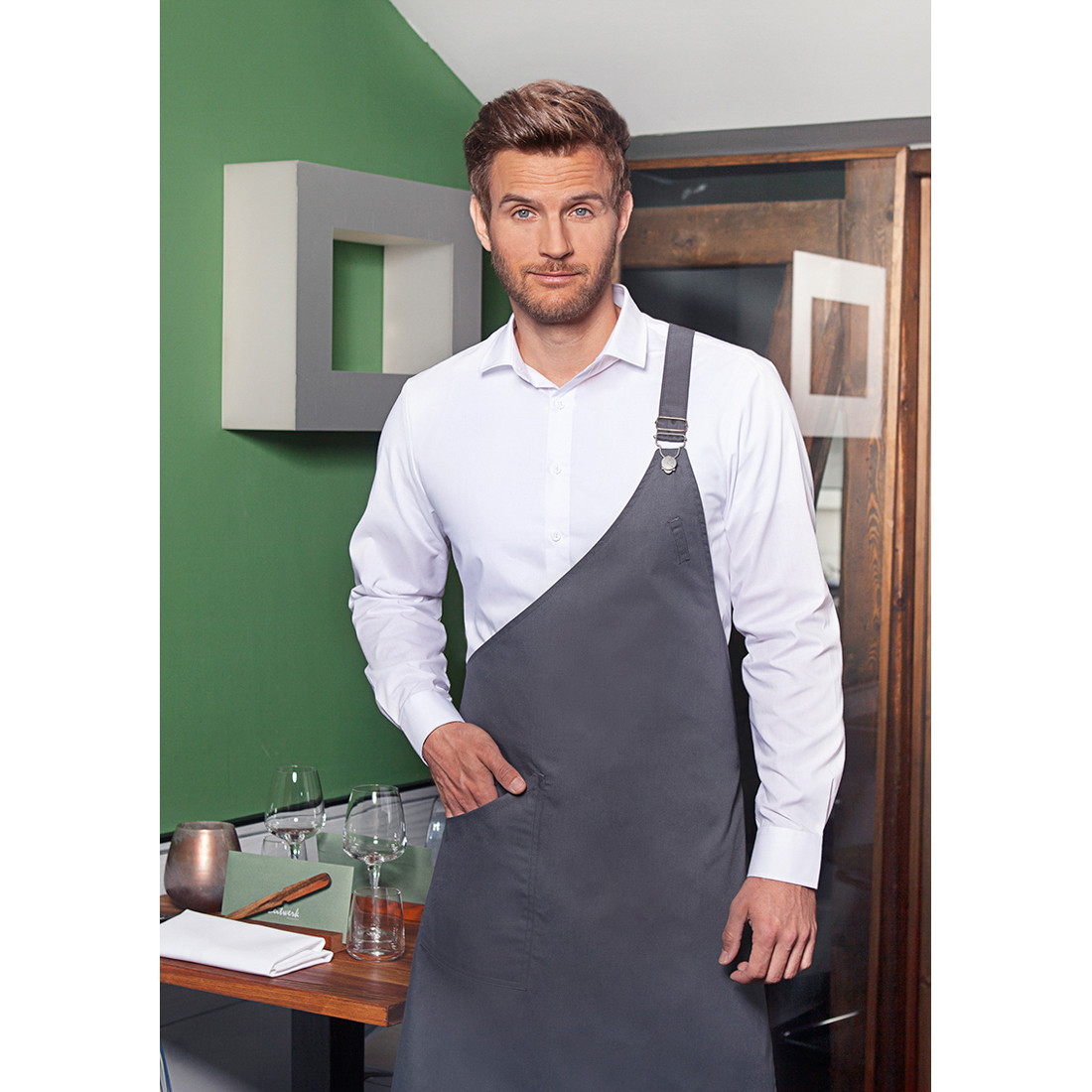 Tablier à bavette asymétrique Classic avec poche - Les vêtements de protection Tablier à bavette asymétrique Classic avec poche - Les vêtements de protection