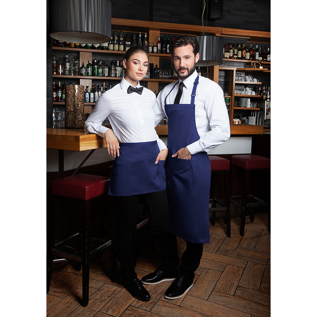 Tablier à bavette Basic avec boucle et poche - Les vêtements de protection Tablier à bavette Basic avec boucle et poche - Les vêtements de protection