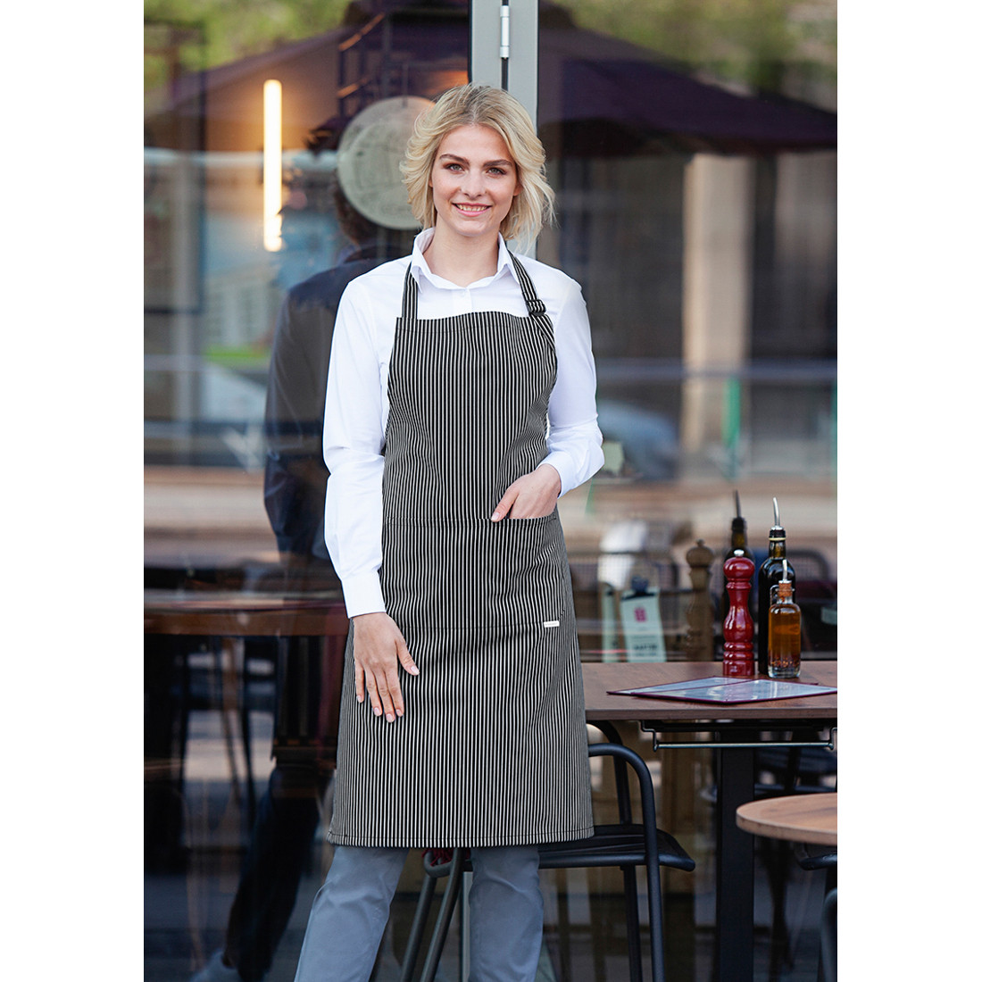 Tablier à bavette Carlo - Les vêtements de protection Tablier à bavette Carlo - Les vêtements de protection