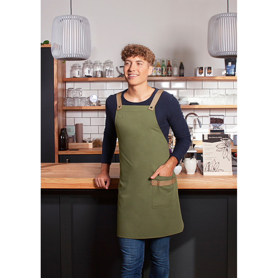 Tablier à bavette Urban-Look avec bretelles croisées et poche - Les vêtements de protection Tablier à bavette Urban-Look avec bretelles croisées et poche - Les vêtements de protection