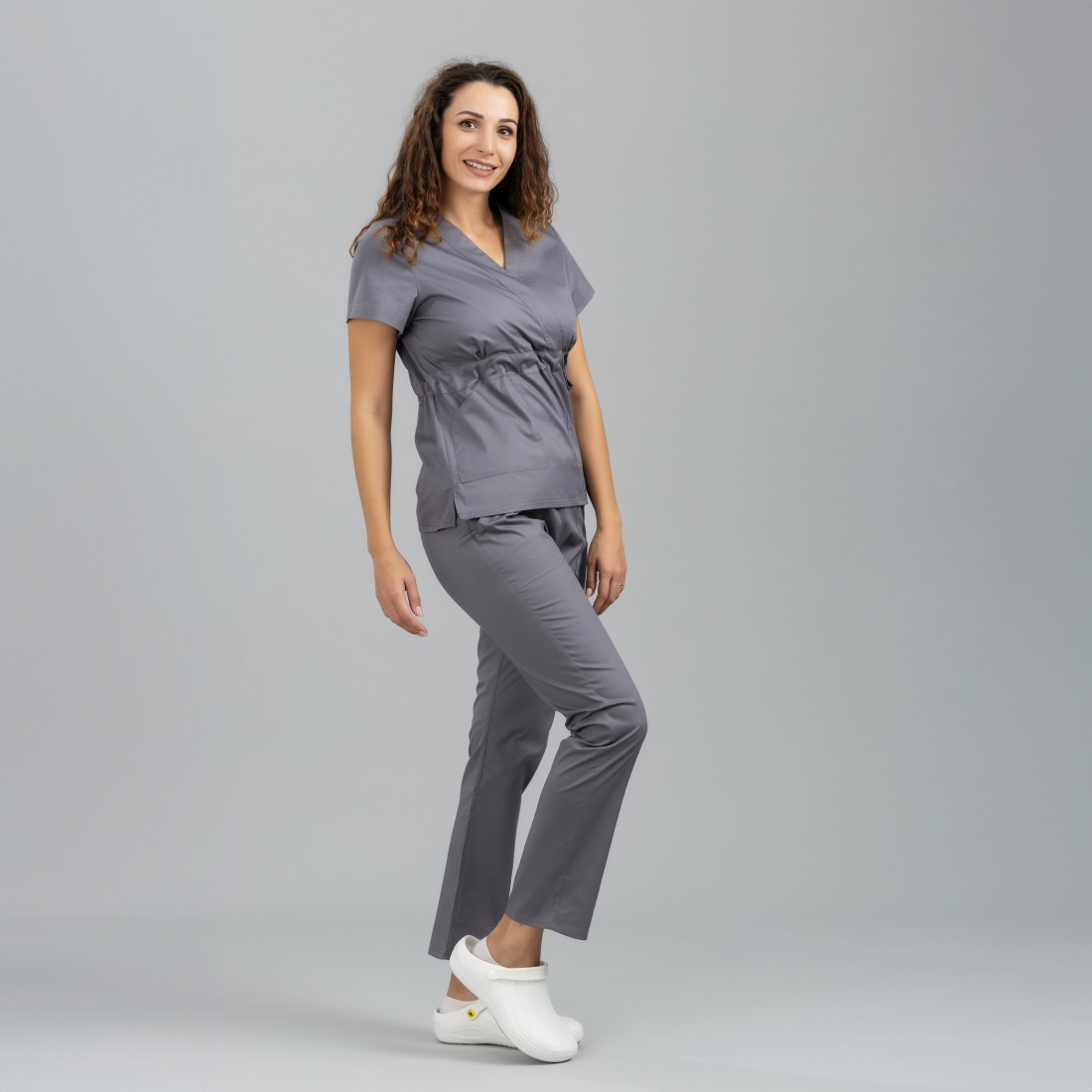 Costum medical dama KIMONO - Imbracaminte de protectie Costum medical dama KIMONO - Imbracaminte de protectie
