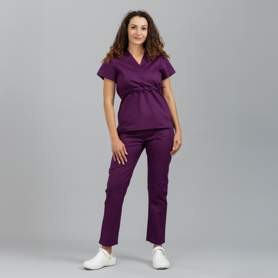 Costum medical dama KIMONO - Imbracaminte de protectie Costum medical dama KIMONO - Imbracaminte de protectie
