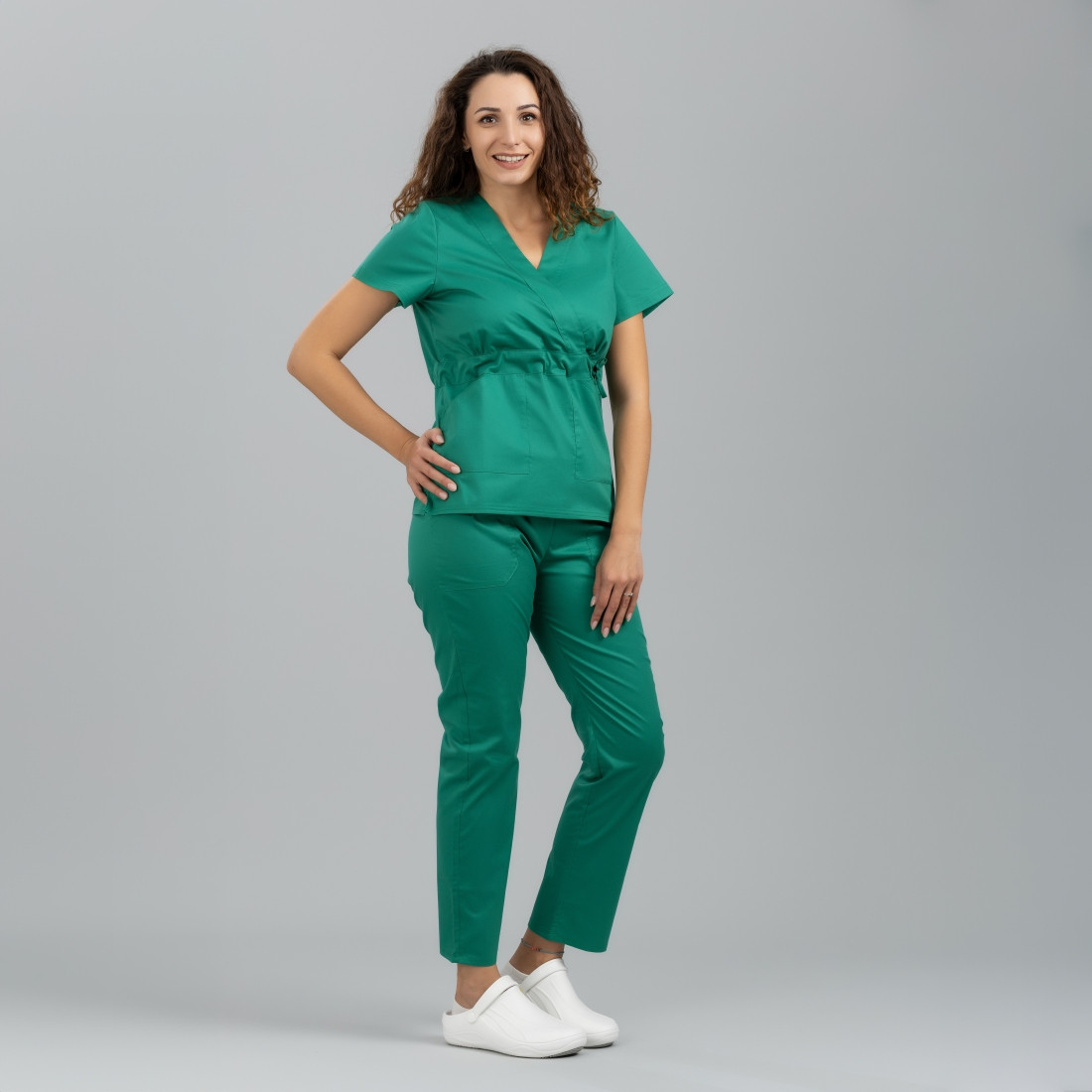 Costum medical dama KIMONO - Imbracaminte de protectie Costum medical dama KIMONO - Imbracaminte de protectie