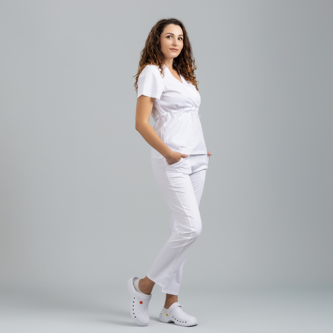 Costum medical dama KIMONO - Imbracaminte de protectie Costum medical dama KIMONO - Imbracaminte de protectie