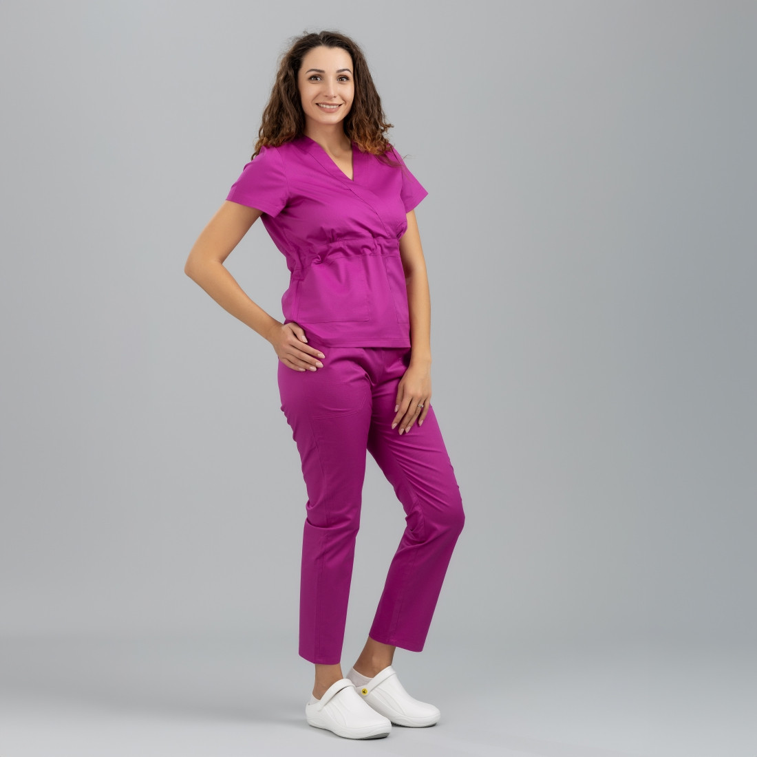 Costum medical dama KIMONO - Imbracaminte de protectie Costum medical dama KIMONO - Imbracaminte de protectie