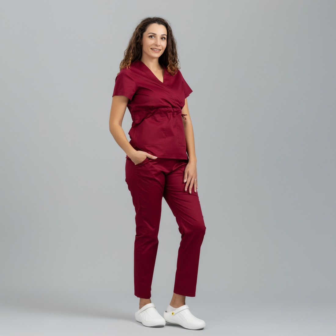 Costum medical dama KIMONO - Imbracaminte de protectie Costum medical dama KIMONO - Imbracaminte de protectie
