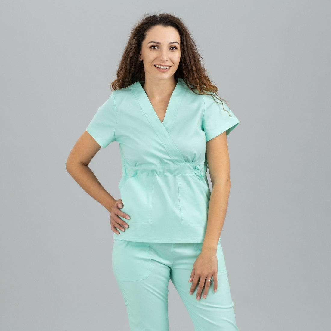 Costum medical dama KIMONO - Imbracaminte de protectie Costum medical dama KIMONO - Imbracaminte de protectie