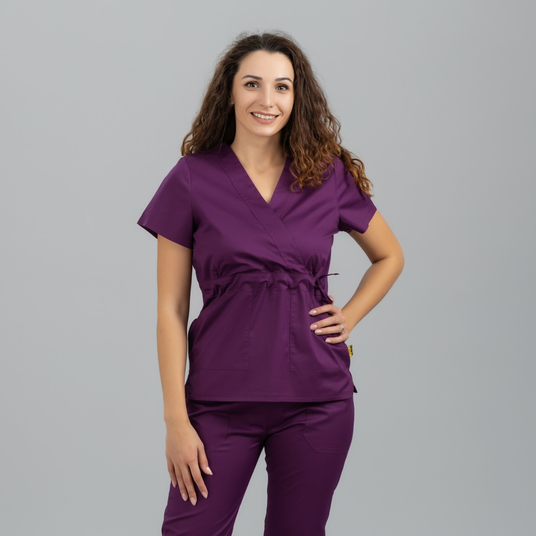 Costum medical dama KIMONO - Imbracaminte de protectie Costum medical dama KIMONO - Imbracaminte de protectie