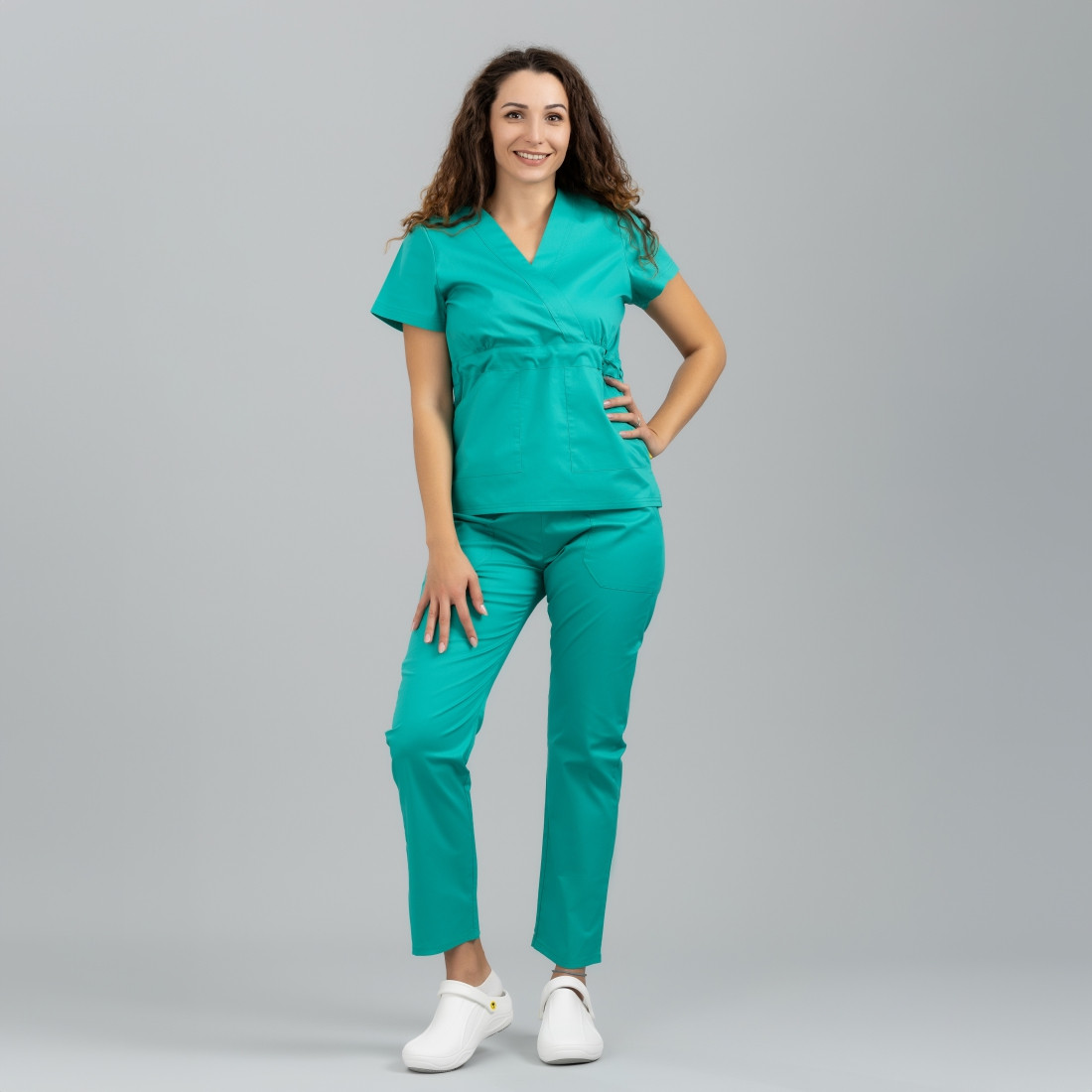 Costum medical dama KIMONO - Imbracaminte de protectie Costum medical dama KIMONO - Imbracaminte de protectie