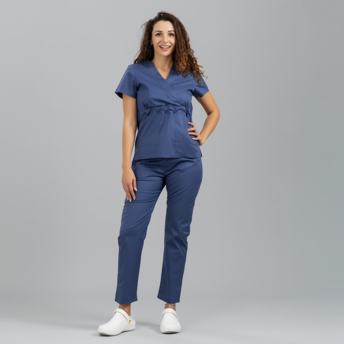 Costum medical dama KIMONO - Imbracaminte de protectie Costum medical dama KIMONO - Imbracaminte de protectie