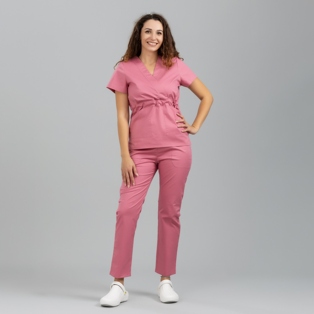 Costum medical dama KIMONO - Imbracaminte de protectie Costum medical dama KIMONO - Imbracaminte de protectie
