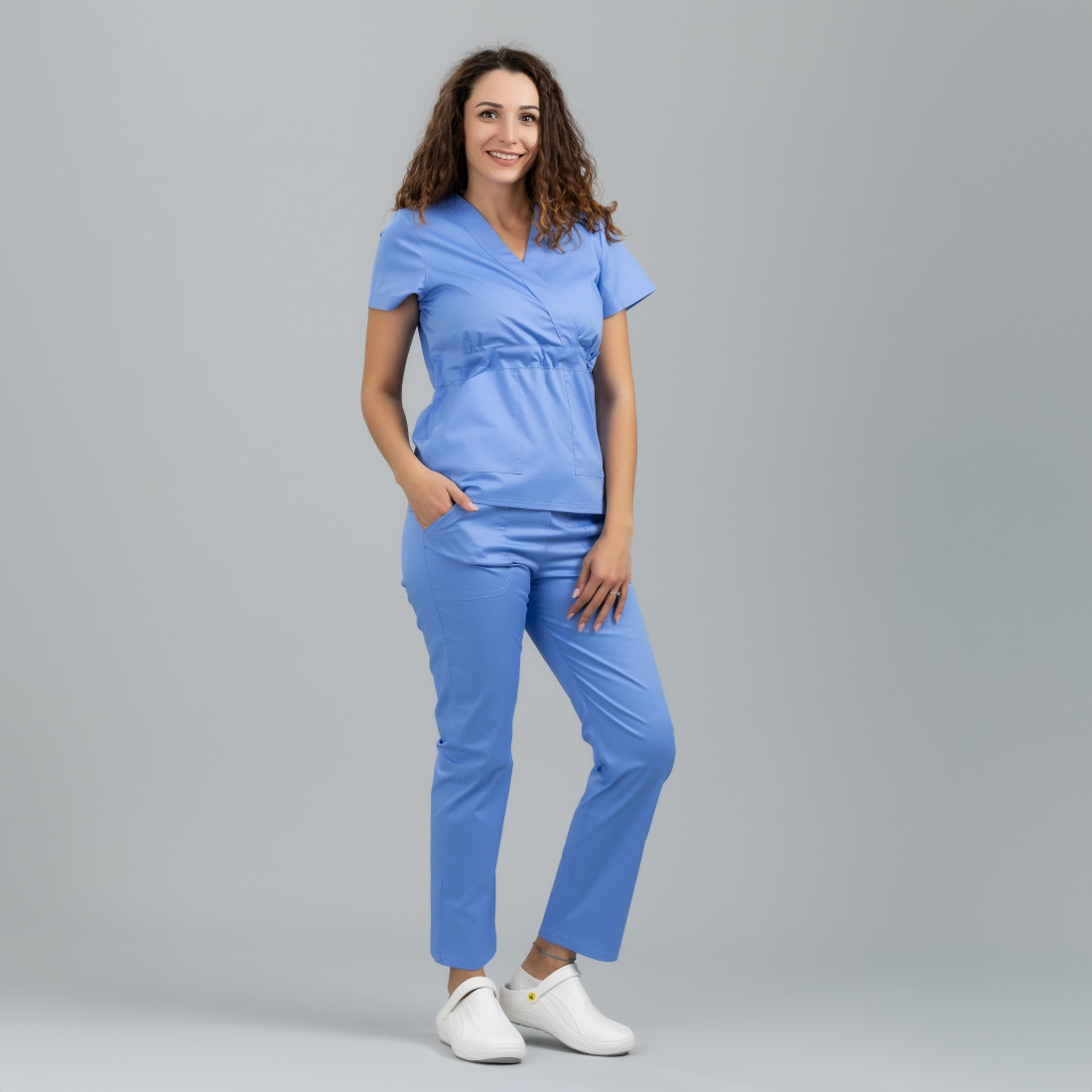 Costum medical dama KIMONO - Imbracaminte de protectie Costum medical dama KIMONO - Imbracaminte de protectie