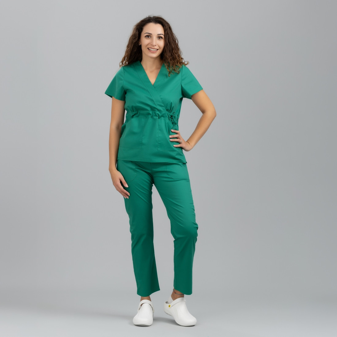 Costum medical dama KIMONO - Imbracaminte de protectie Costum medical dama KIMONO - Imbracaminte de protectie