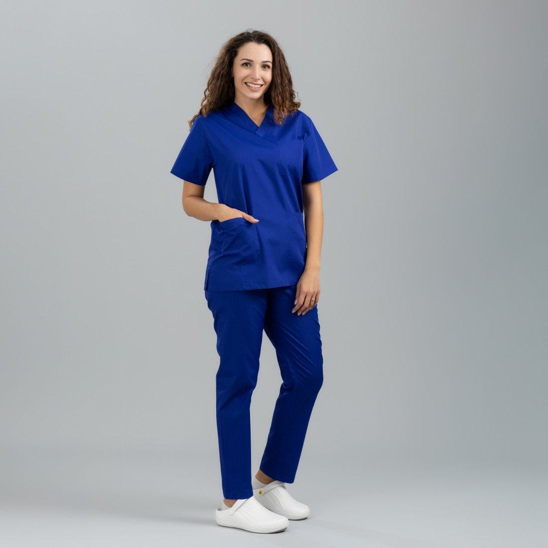 Costum medical unisex 115 gr BENETO - Imbracaminte de protectie Costum medical unisex 115 gr BENETO - Imbracaminte de protectie