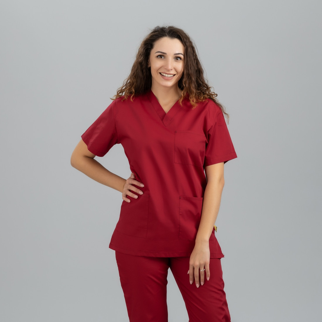 Costum medical unisex 115 gr BENETO - Imbracaminte de protectie Costum medical unisex 115 gr BENETO - Imbracaminte de protectie
