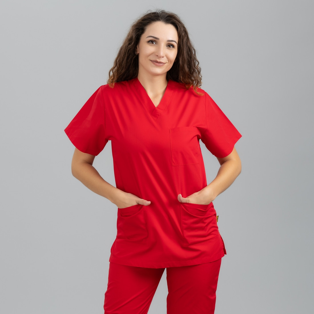 Costum medical unisex 115 gr BENETO - Imbracaminte de protectie Costum medical unisex 115 gr BENETO - Imbracaminte de protectie