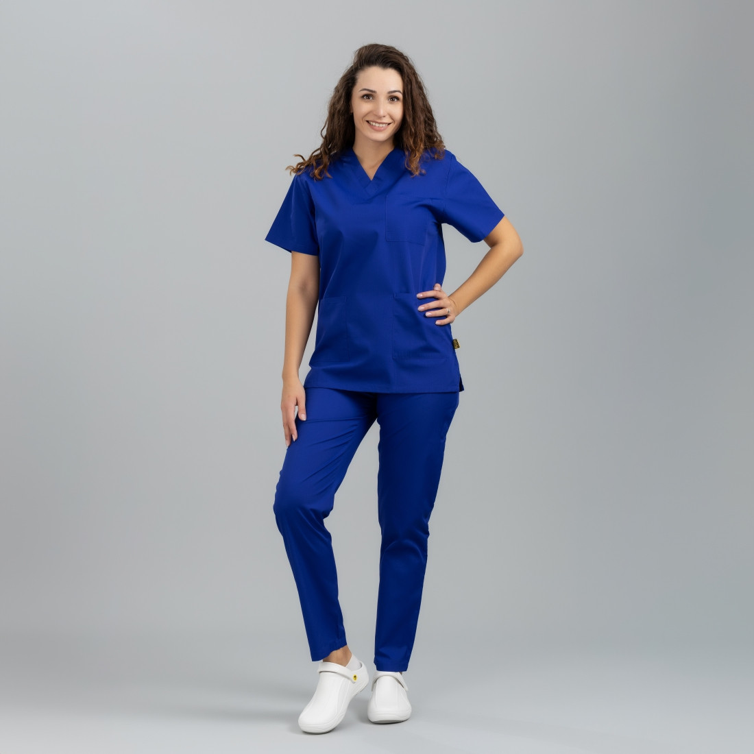 Costum medical unisex 115 gr BENETO - Imbracaminte de protectie Costum medical unisex 115 gr BENETO - Imbracaminte de protectie