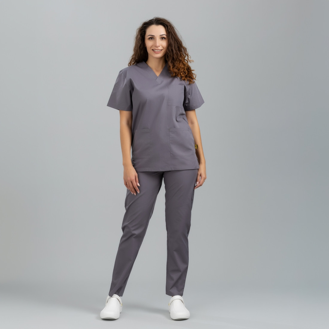 Costum medical unisex 115 gr BENETO - Imbracaminte de protectie Costum medical unisex 115 gr BENETO - Imbracaminte de protectie