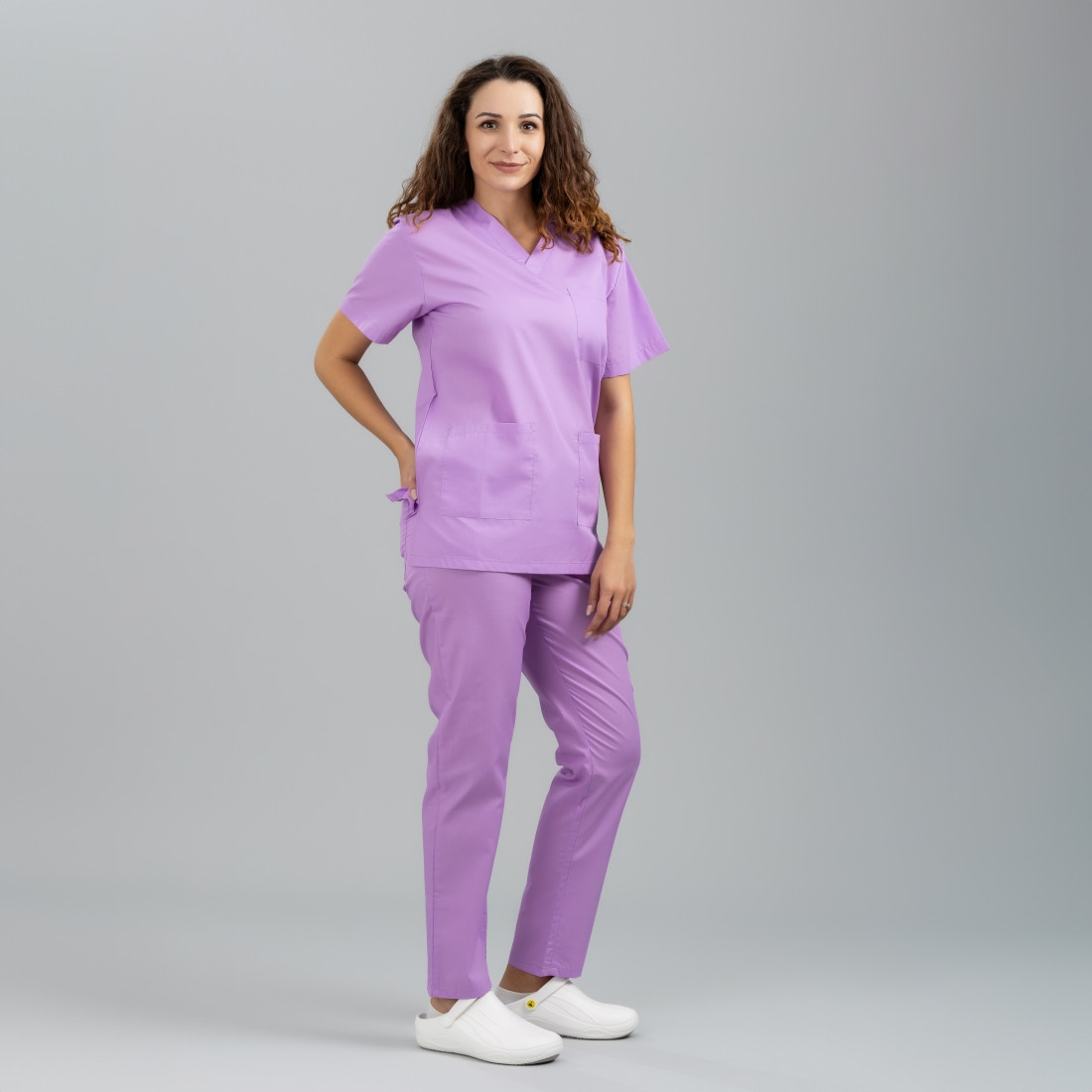 Costum medical unisex 115 gr BENETO - Imbracaminte de protectie Costum medical unisex 115 gr BENETO - Imbracaminte de protectie