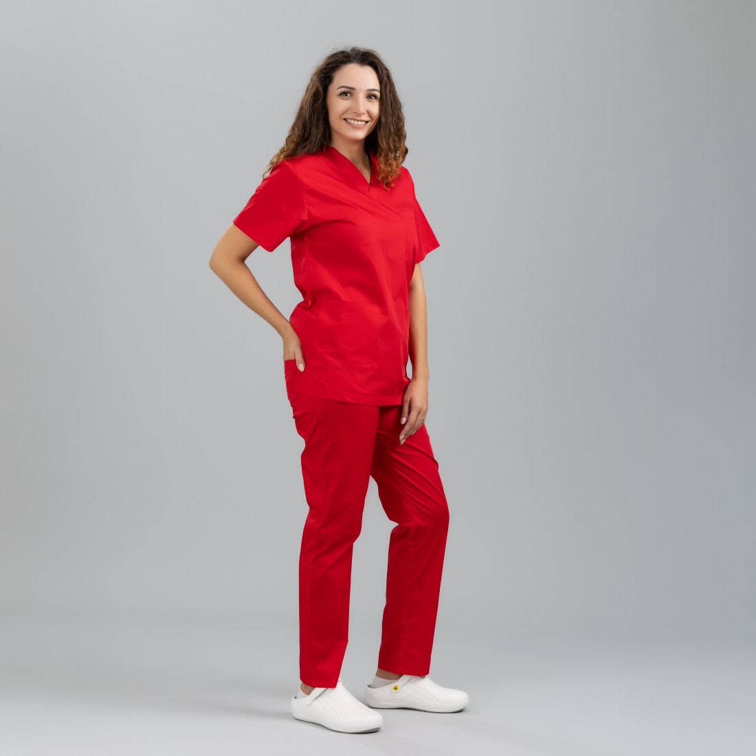 Costum medical unisex 115 gr BENETO - Imbracaminte de protectie Costum medical unisex 115 gr BENETO - Imbracaminte de protectie