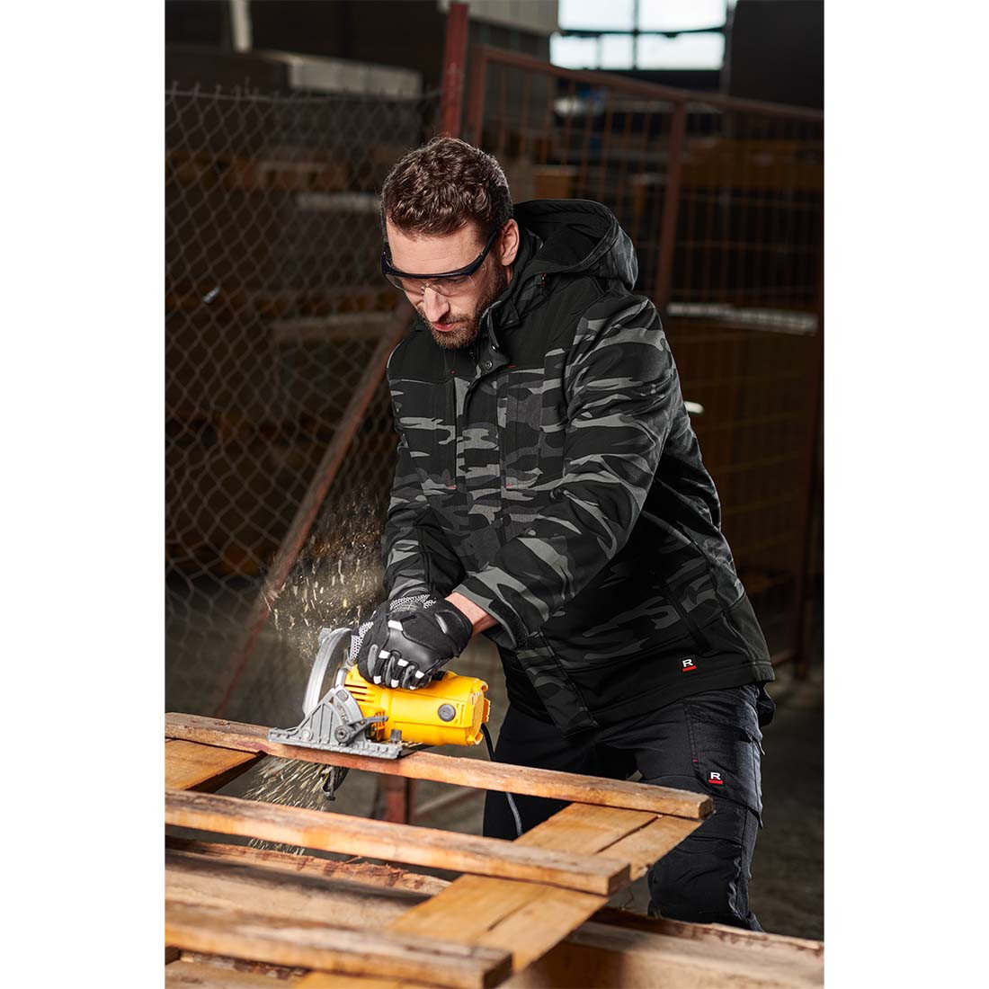 Veste softshell d'hiver homme VERTEX CAMO - Les vêtements de protection Veste softshell d'hiver homme VERTEX CAMO - Les vêtements de protection