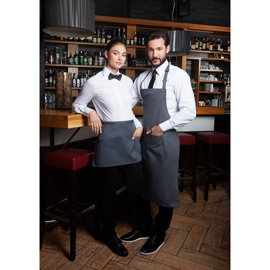 Tablier à bavette Basic avec boucle et poche - Les vêtements de protection Tablier à bavette Basic avec boucle et poche - Les vêtements de protection