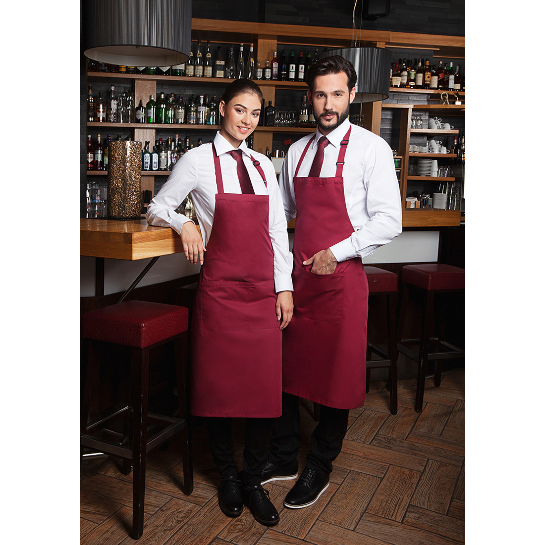 Tablier à bavette Basic avec boucle et poche - Les vêtements de protection Tablier à bavette Basic avec boucle et poche - Les vêtements de protection