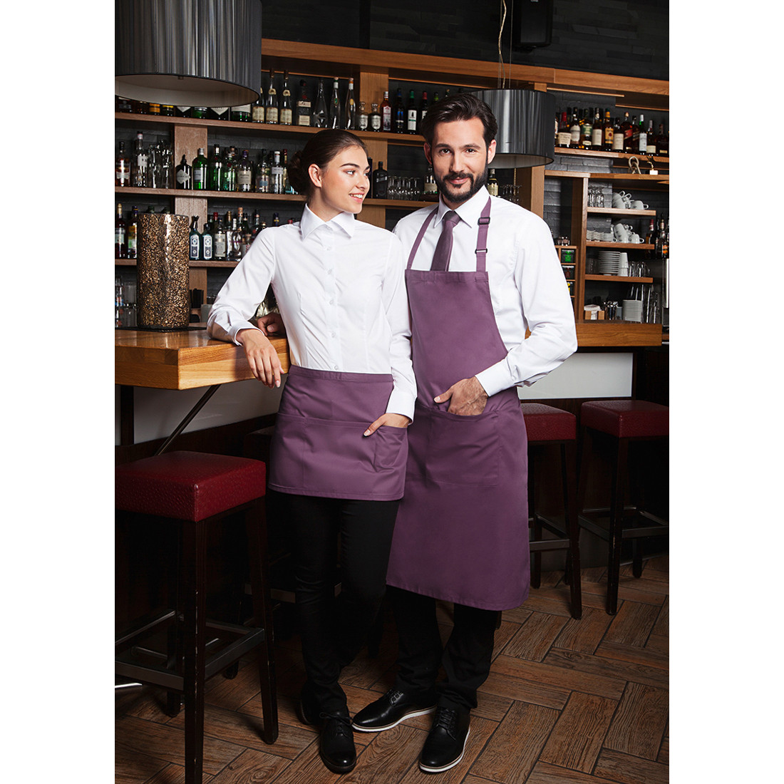 Tablier à bavette Basic avec boucle et poche - Les vêtements de protection Tablier à bavette Basic avec boucle et poche - Les vêtements de protection