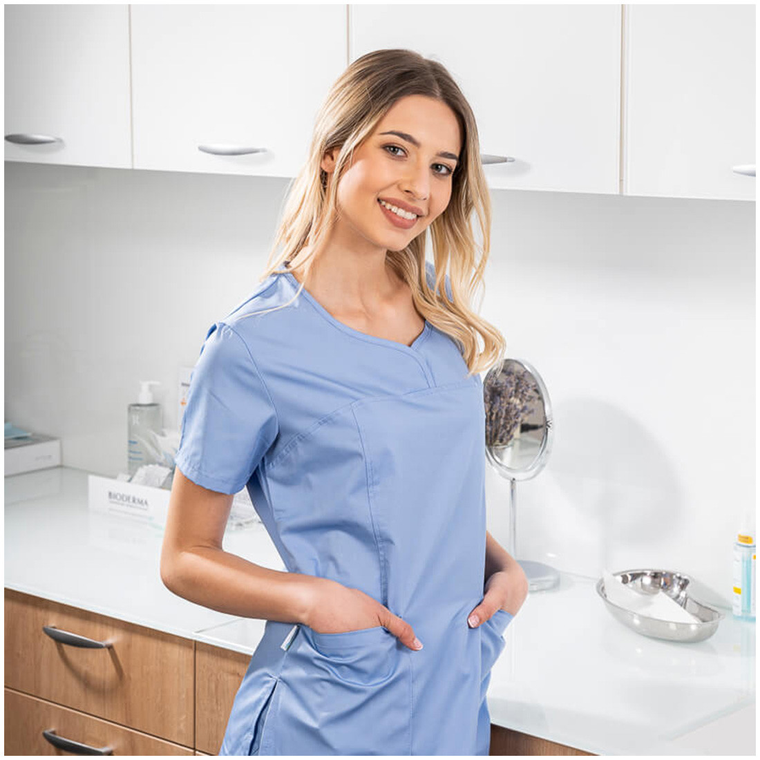 Tunica medicala dama INES - Imbracaminte de protectie Tunica medicala dama INES - Imbracaminte de protectie