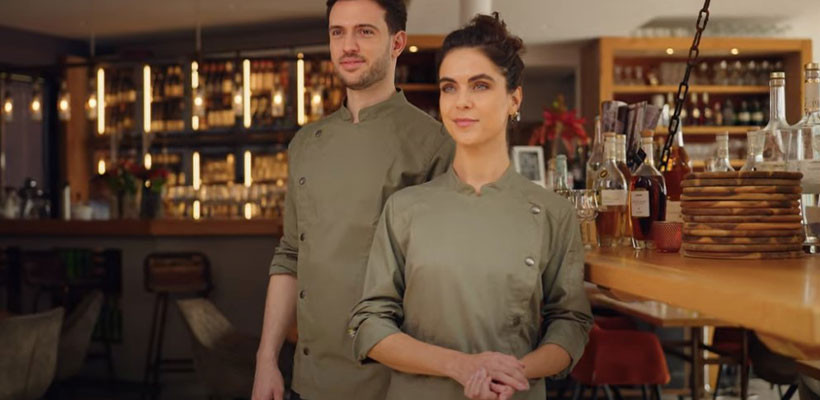 Ghidul uniformelor HoReCa. Partea 2 - Uniforme de hotel pentru ospatari